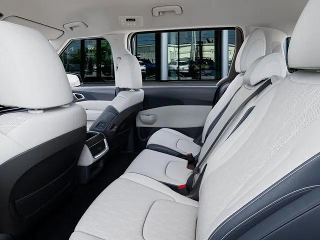 2026 Kia Carnival MPV EX