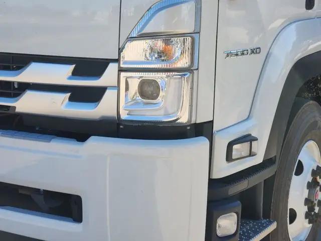 2024 Chevrolet LC 500 7500 XD LCF Diesel