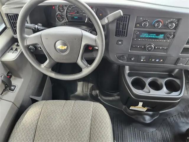 2025 Chevrolet Express Cargo Van RWD 2500 Regular Wheelbase WT