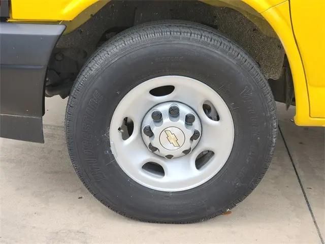 2025 Chevrolet Express Cargo Van RWD 2500 Regular Wheelbase WT