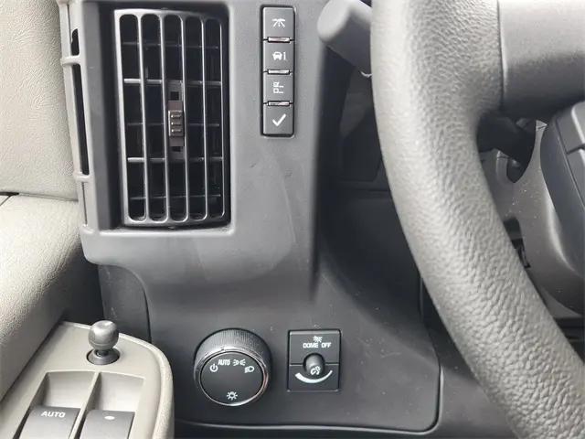 2025 Chevrolet Express Cargo Van RWD 2500 Regular Wheelbase WT