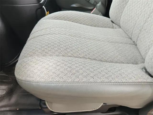 2025 Chevrolet Express Cargo Van RWD 2500 Regular Wheelbase WT