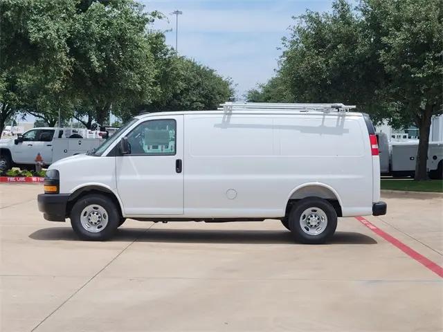 2025 Chevrolet Express Cargo Van RWD 2500 Regular Wheelbase WT