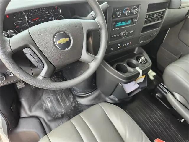 2025 Chevrolet Express Cargo Van RWD 2500 Regular Wheelbase WT