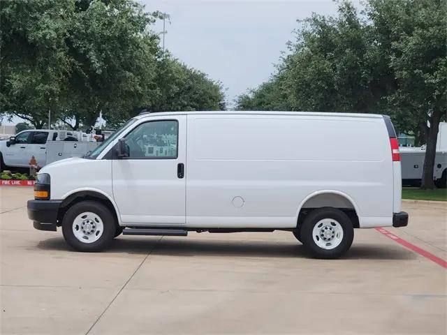 2025 Chevrolet Express Cargo Van RWD 2500 Regular Wheelbase WT