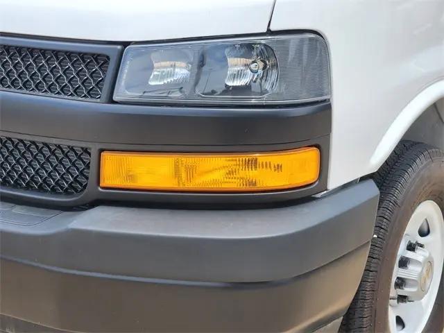 2025 Chevrolet Express Cargo Van RWD 2500 Regular Wheelbase WT