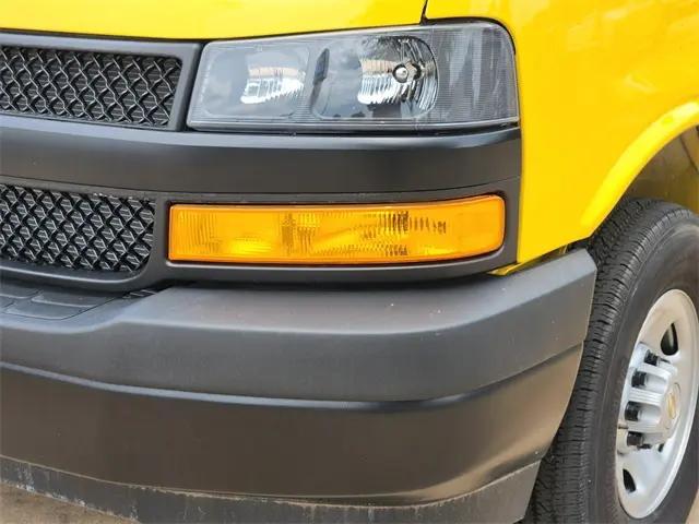 2025 Chevrolet Express Cargo Van RWD 2500 Regular Wheelbase WT
