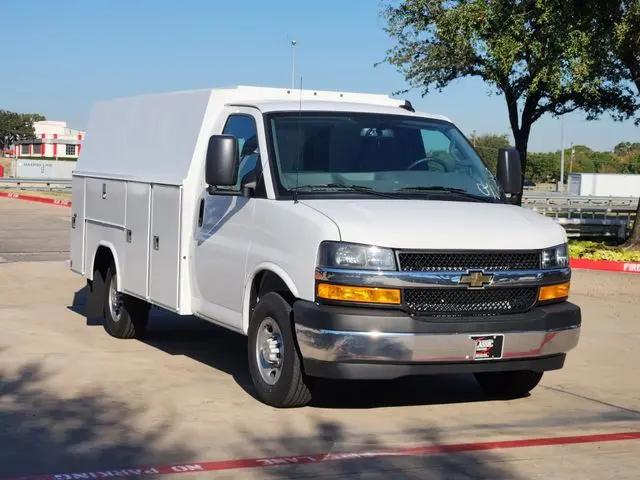 2025 Chevrolet Express Cutaway Work Van