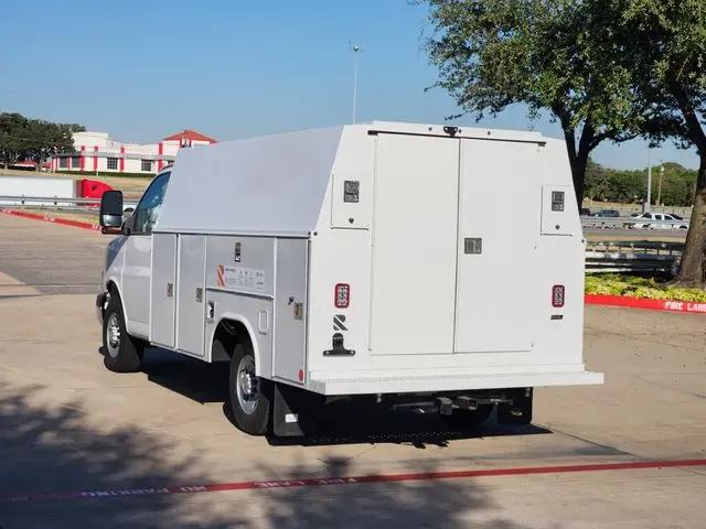 2025 Chevrolet Express Cutaway Work Van