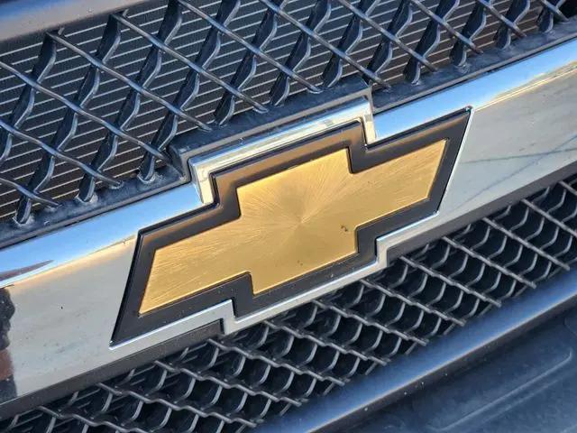2025 Chevrolet Express Cutaway Work Van