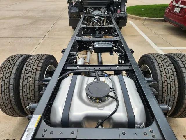 2025 Chevrolet 5500 5500 XG LCF Gas