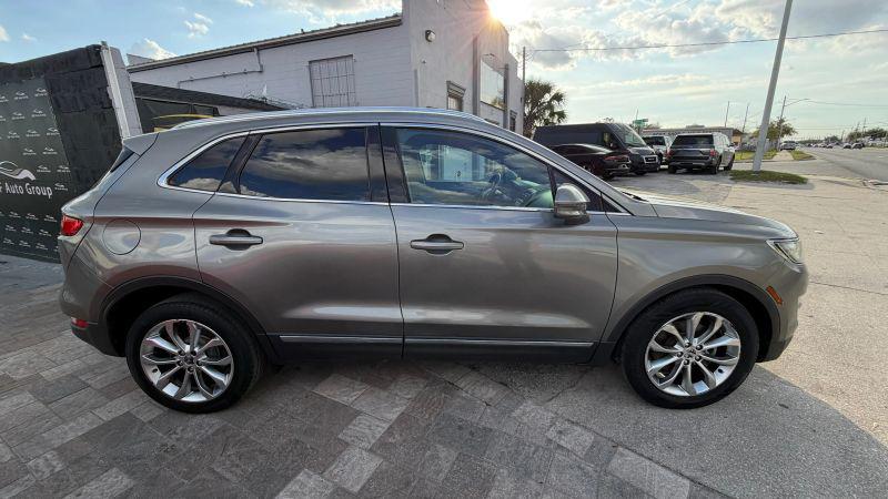 2017 Lincoln MKC Select