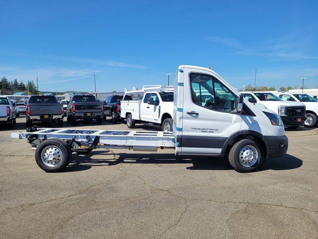 2025 Ford Transit Cutaway Base