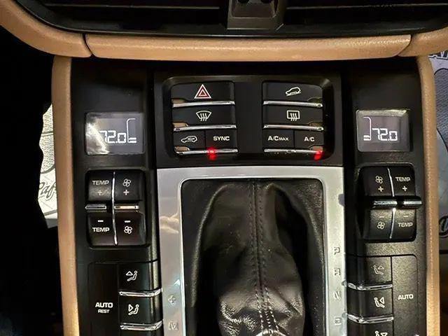 2020 Porsche Macan Base