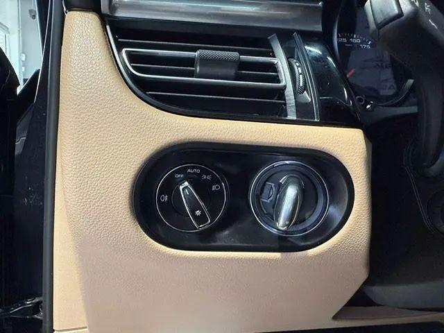 2020 Porsche Macan Base