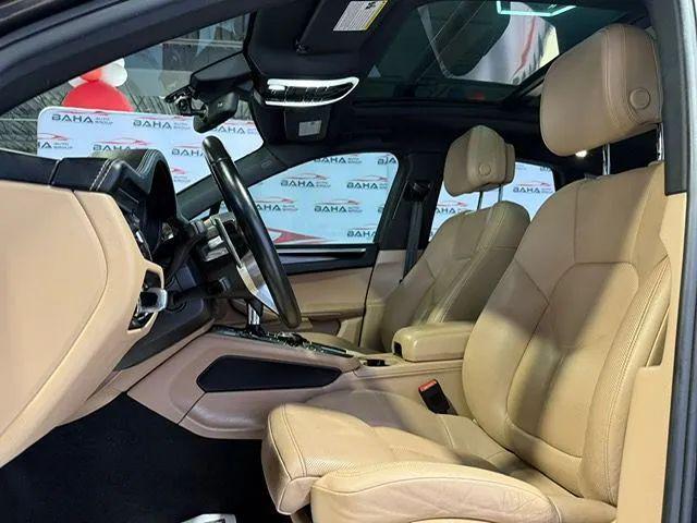 2020 Porsche Macan Base