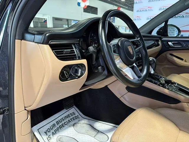 2020 Porsche Macan Base