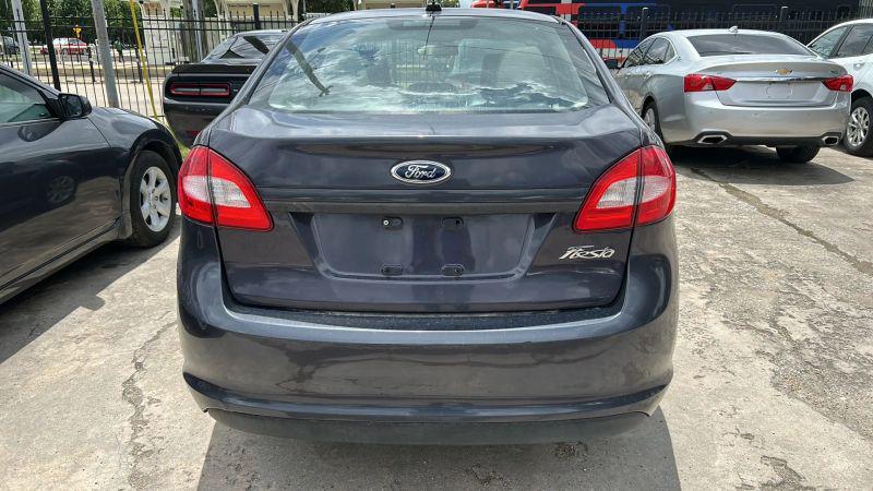 2013 Ford Fiesta S