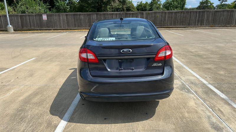 2013 Ford Fiesta S