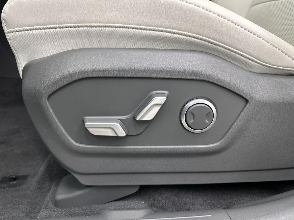 2026 Hyundai Santa Fe SEL - Photo 10