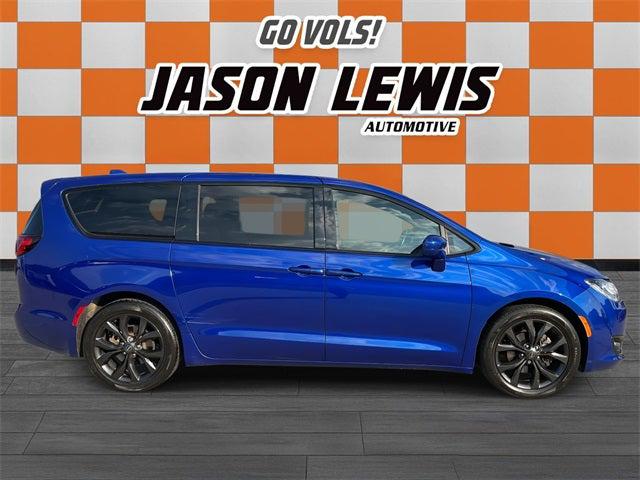 2020 Chrysler Pacifica Touring 2020 Chrysler Pacifica Touring