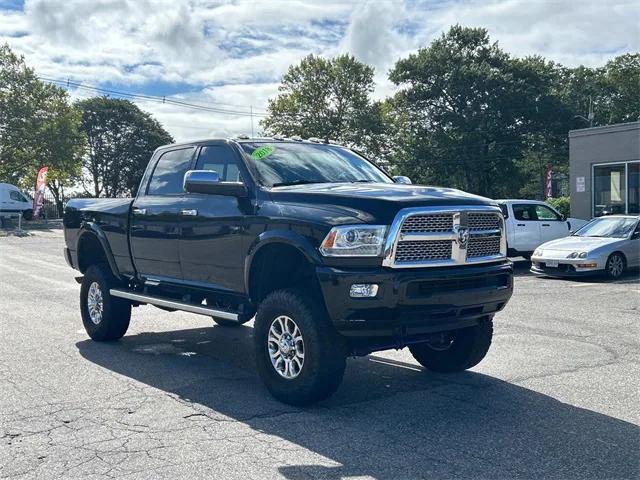 2018 RAM 2500 Laramie Crew Cab 4x4 64 Box