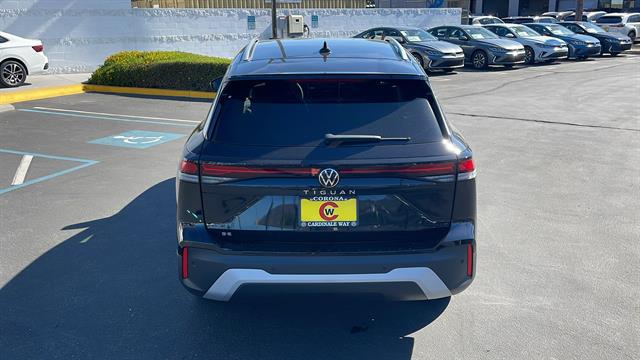 2025 Volkswagen Tiguan 2.0T SE