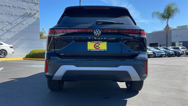2025 Volkswagen Tiguan 2.0T SE