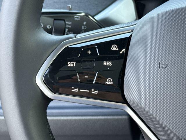 2025 Volkswagen ID. Buzz Pro S Plus with 4MOTION