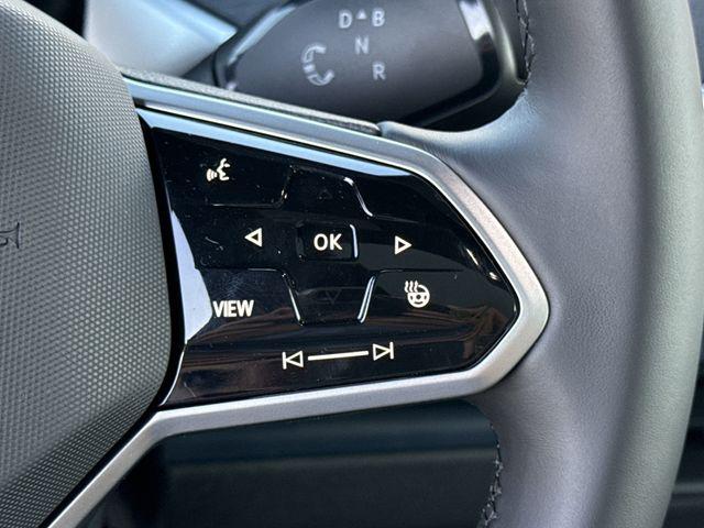 2025 Volkswagen ID. Buzz Pro S Plus with 4MOTION