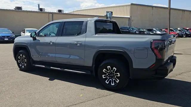 2026 GMC Sierra Standard Range Elevation