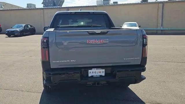 2026 GMC Sierra Standard Range Elevation