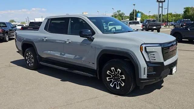 2026 GMC Sierra Standard Range Elevation