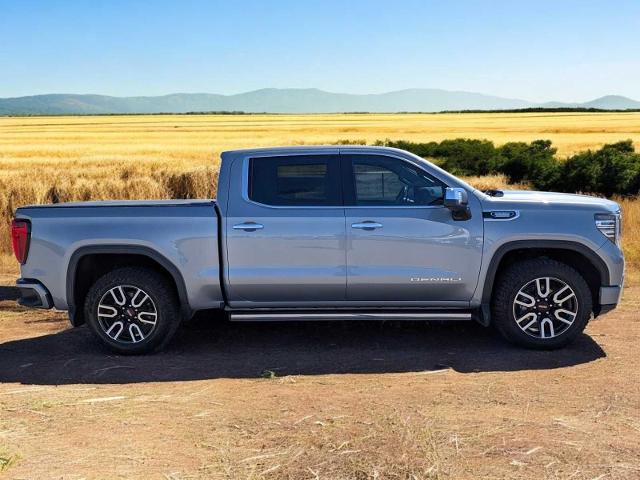 2023 GMC Sierra 1500 4WD Crew Cab Short Box Denali