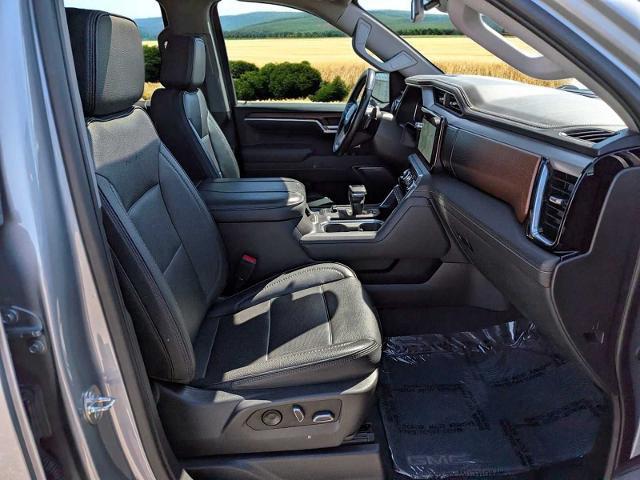 2023 GMC Sierra 1500 4WD Crew Cab Short Box Denali