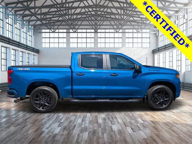 2022 Chevrolet Silverado 1500 4WD Crew Cab Short Bed Custom