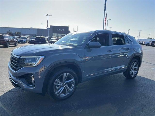 2024 Volkswagen Atlas Cross Sport 2.0T SEL R-Line