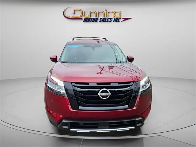 2024 Nissan Pathfinder SL 4WD