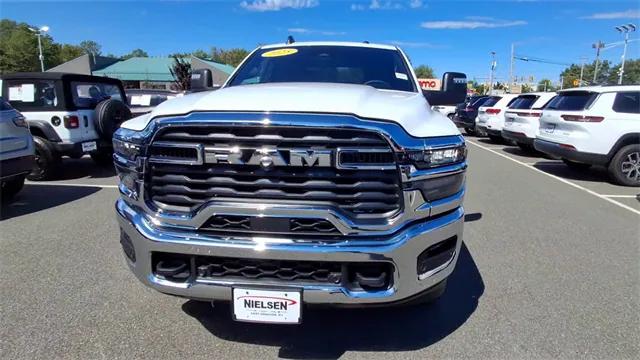 2025 RAM 2500 Big Horn Crew Cab 4x4 64 Box