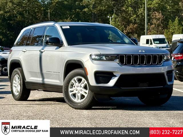 2025 Jeep Grand Cherokee GRAND CHEROKEE LAREDO 4X2
