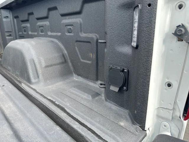 2023 Chevrolet Silverado 1500 4WD Crew Cab Standard Bed RST