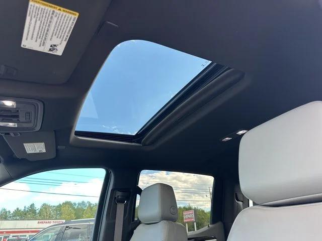 2023 Chevrolet Silverado 1500 4WD Crew Cab Standard Bed RST