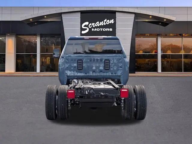 2025 GMC Sierra 3500HD Pro