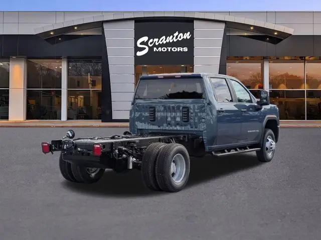 2025 GMC Sierra 3500HD Pro