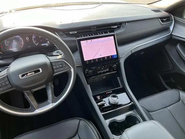 2025 Jeep Grand Cherokee Limited 4x4