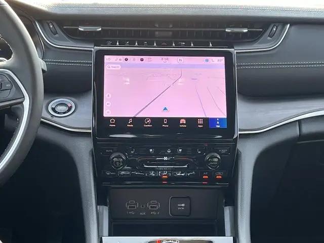 2025 Jeep Grand Cherokee Limited 4x4