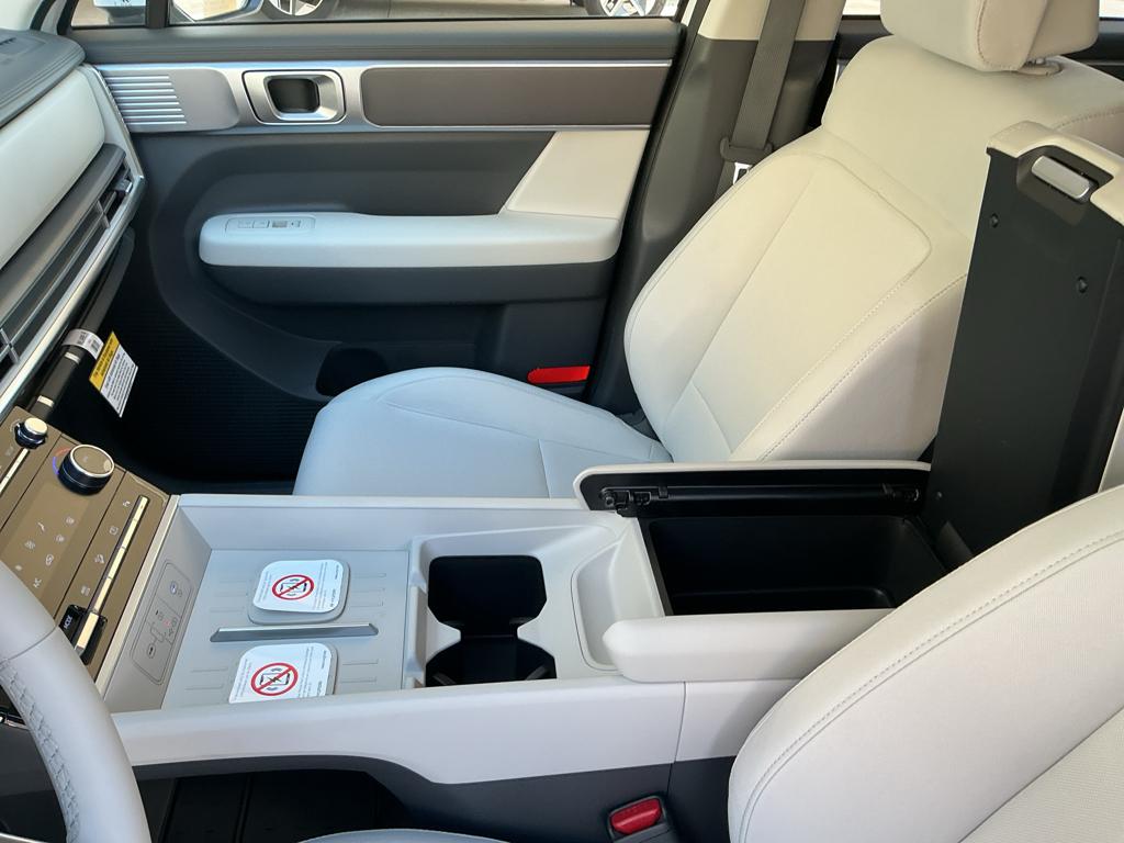 2026 Hyundai Santa Fe SE - Photo 12