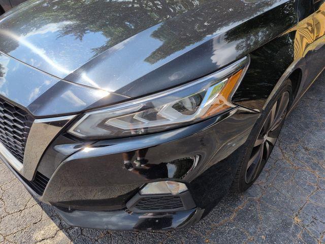 2021 Nissan Altima SR FWD