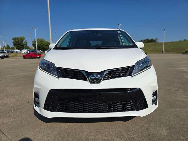2019 Toyota Sienna SE 7 Passenger