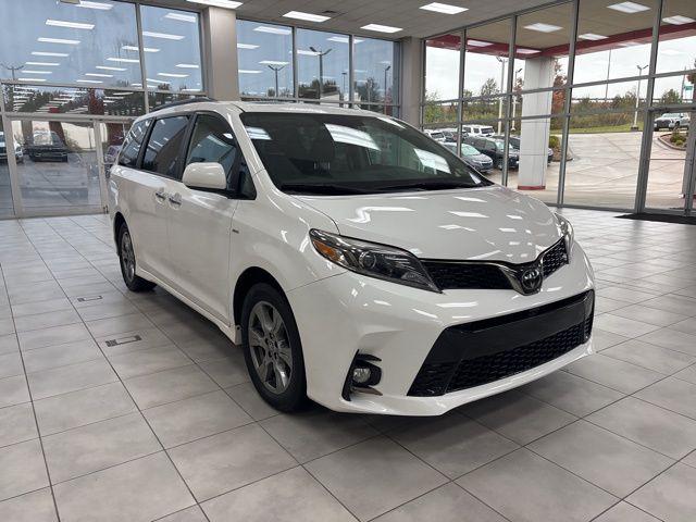 2019 Toyota Sienna SE 7 Passenger 2019 Toyota Sienna SE 7 Passenger